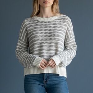 NWT Aeropostale Women's Cream and Gray Patterned Sweater Size L